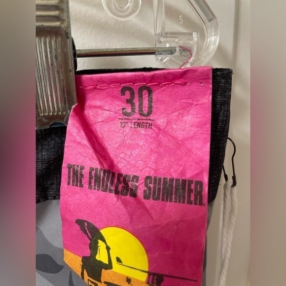 The Endless Summer Men’s 30’ Camouflage Stretch Lite Grey Boardshorts, NWT - Picture 3 of 12